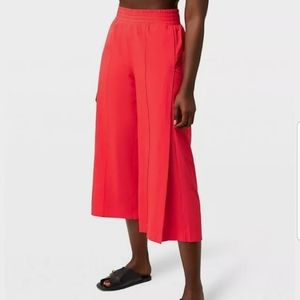 NWT Lululemon Wanderer Culotte Wide Leg Pants Sz 4 Red High Rise